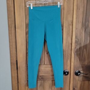 Onzie Turquoise Ribbed Leggings